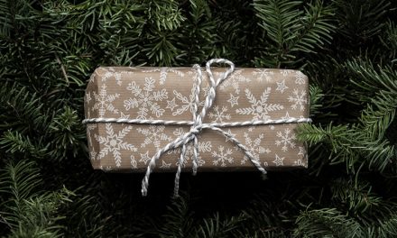 Offline Moment: Donate Unwanted Christmas Gifts