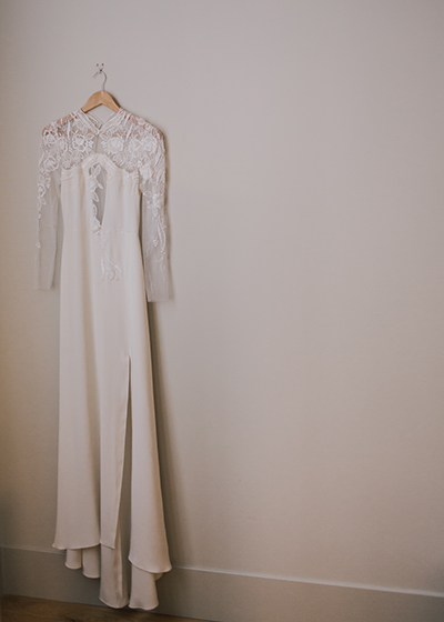 A Lovers Thread The Ultimate Guide To Personalising Your Vintage Wedding Dress