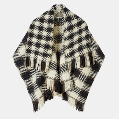 The Vendeur Sustainable Christmas Gift Guide Magpie Aessai Shawl