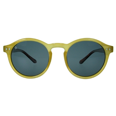 The Vendeur Sustainable Christmas Gift Guide Vintage Lover Revival Vintage Sunglasses