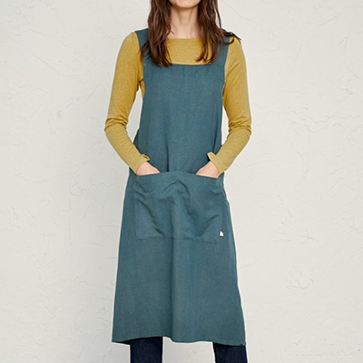 The Vendeur Sustainable Christmas Gift Guide For The Outdoor Lover Our Seasalt Cornwall Apron