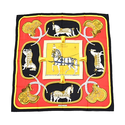 The Vendeur Sustainable Christmas Gift Guide Vintage Lover Hermes Scarf Open for Vintage